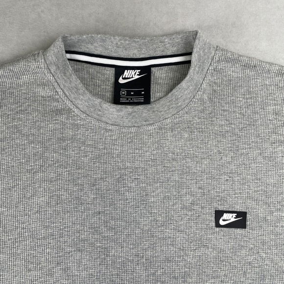 Nike Mens Grey Waffle Knit Crew Neck Thermal T Shirt Oversized Summer 2020 M New - Picture 2 of 8